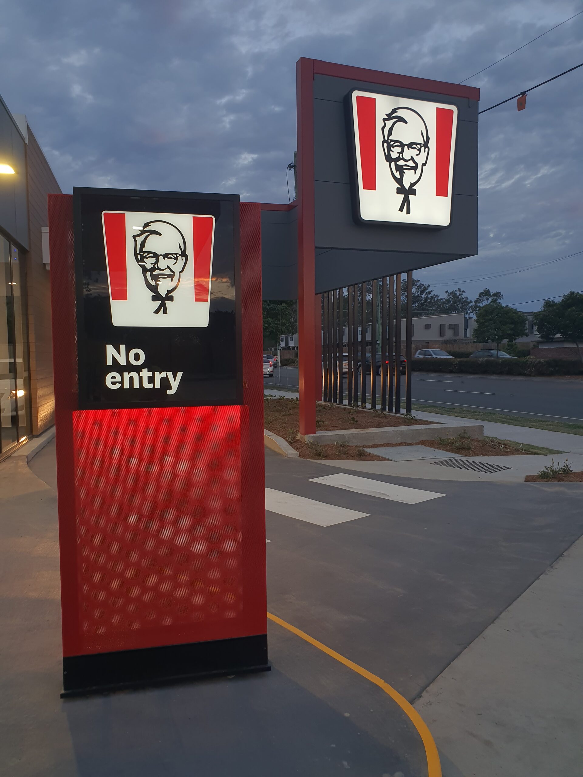 KFC – Complete Signage Installation